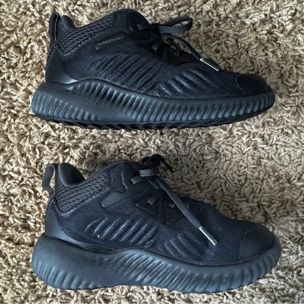 Adidas Alphabounce Shoes Boys Size 8K Black Running Sneakers Mesh B42289 Kids